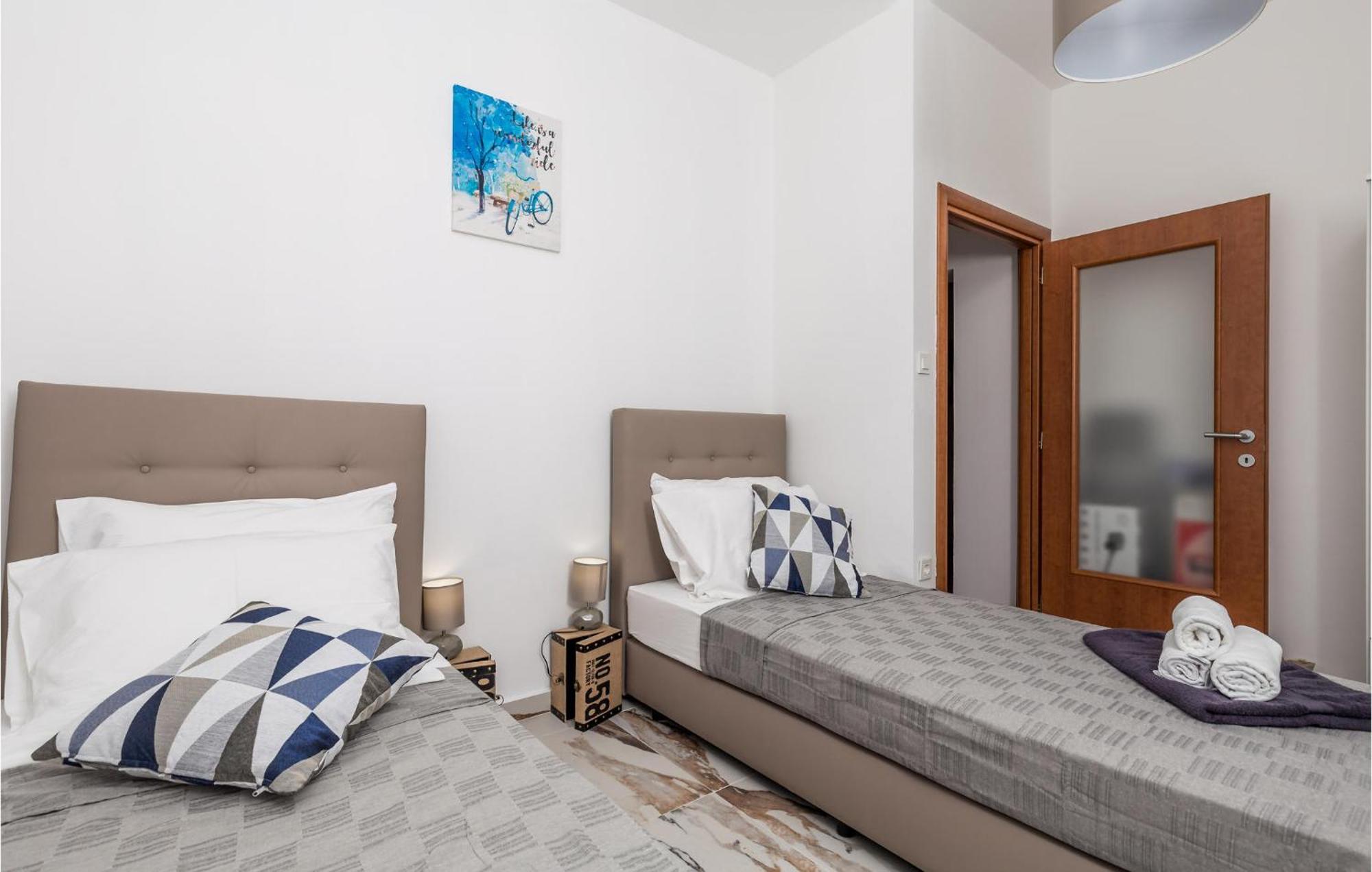 2 Bedroom Amazing Apartment In Rijeka Zewnętrze zdjęcie
