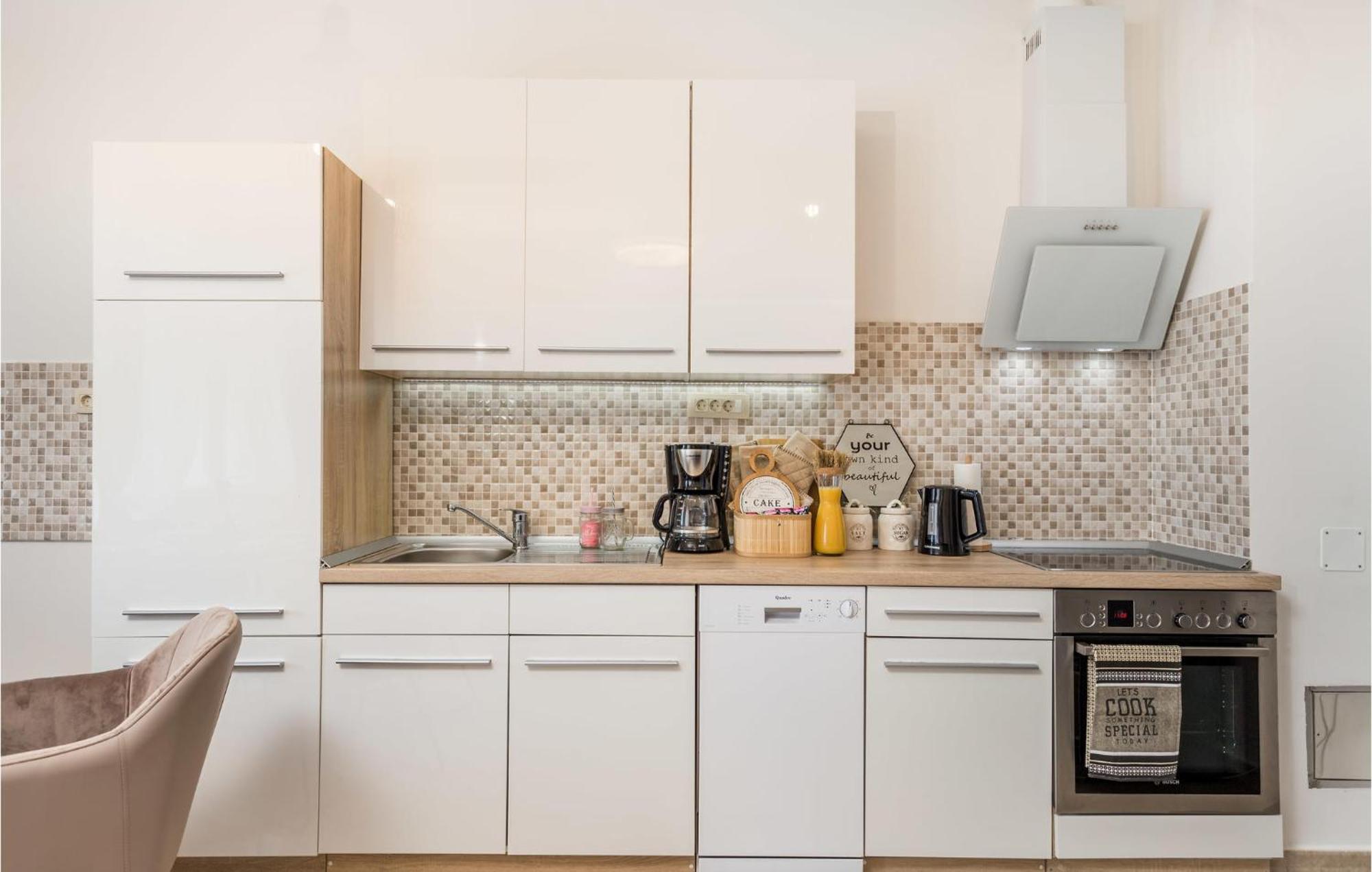 2 Bedroom Amazing Apartment In Rijeka Zewnętrze zdjęcie