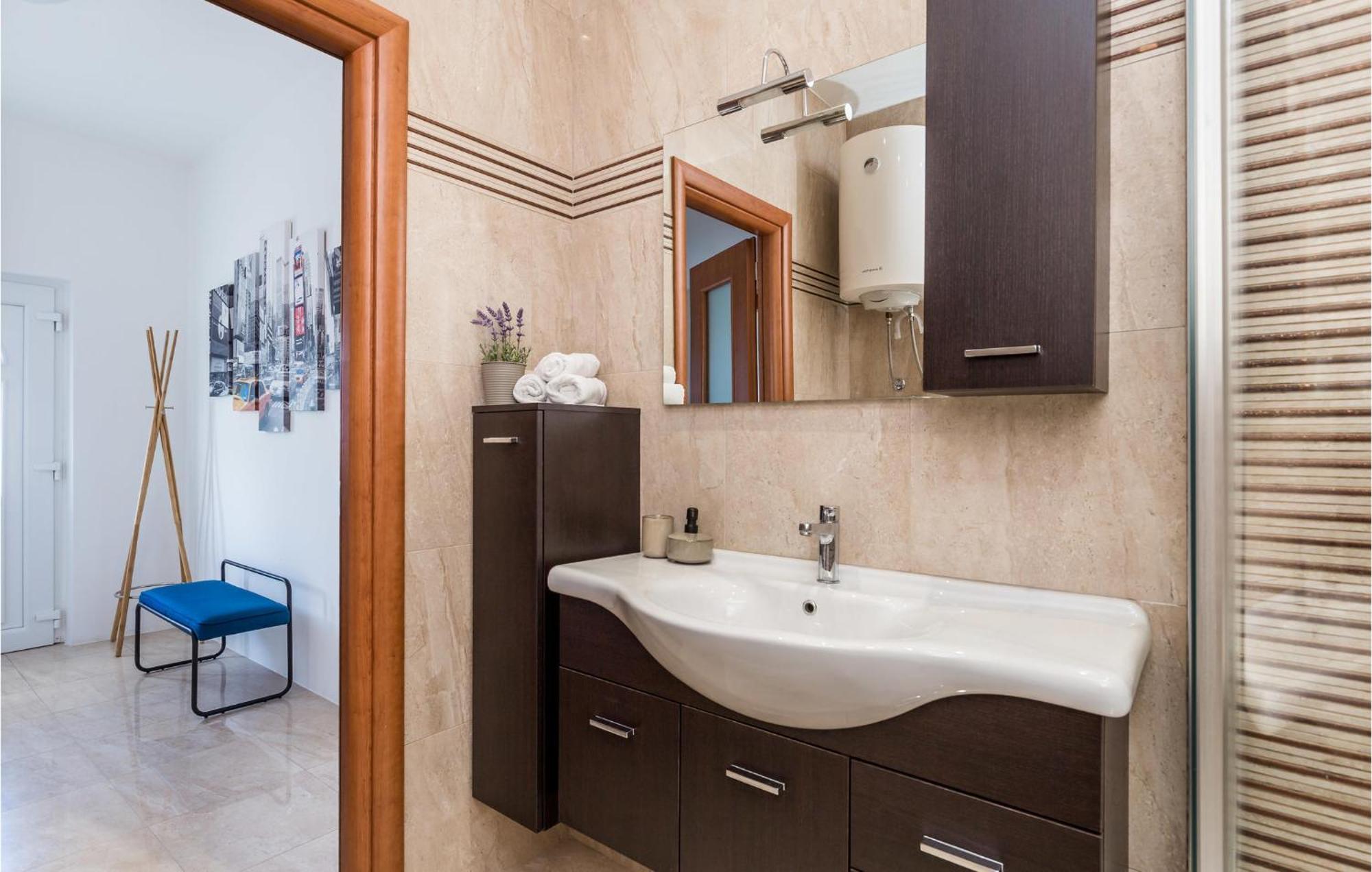 2 Bedroom Amazing Apartment In Rijeka Zewnętrze zdjęcie