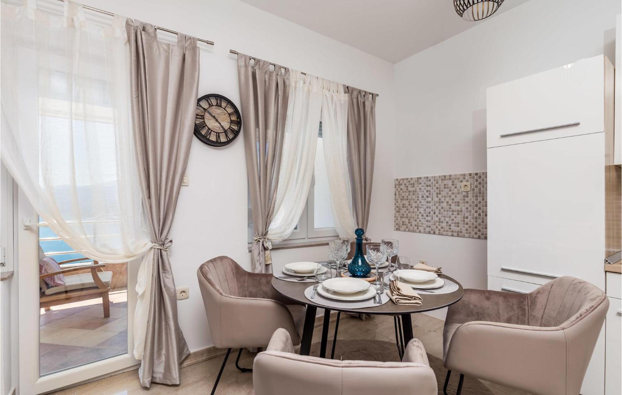 2 Bedroom Amazing Apartment In Rijeka Zewnętrze zdjęcie