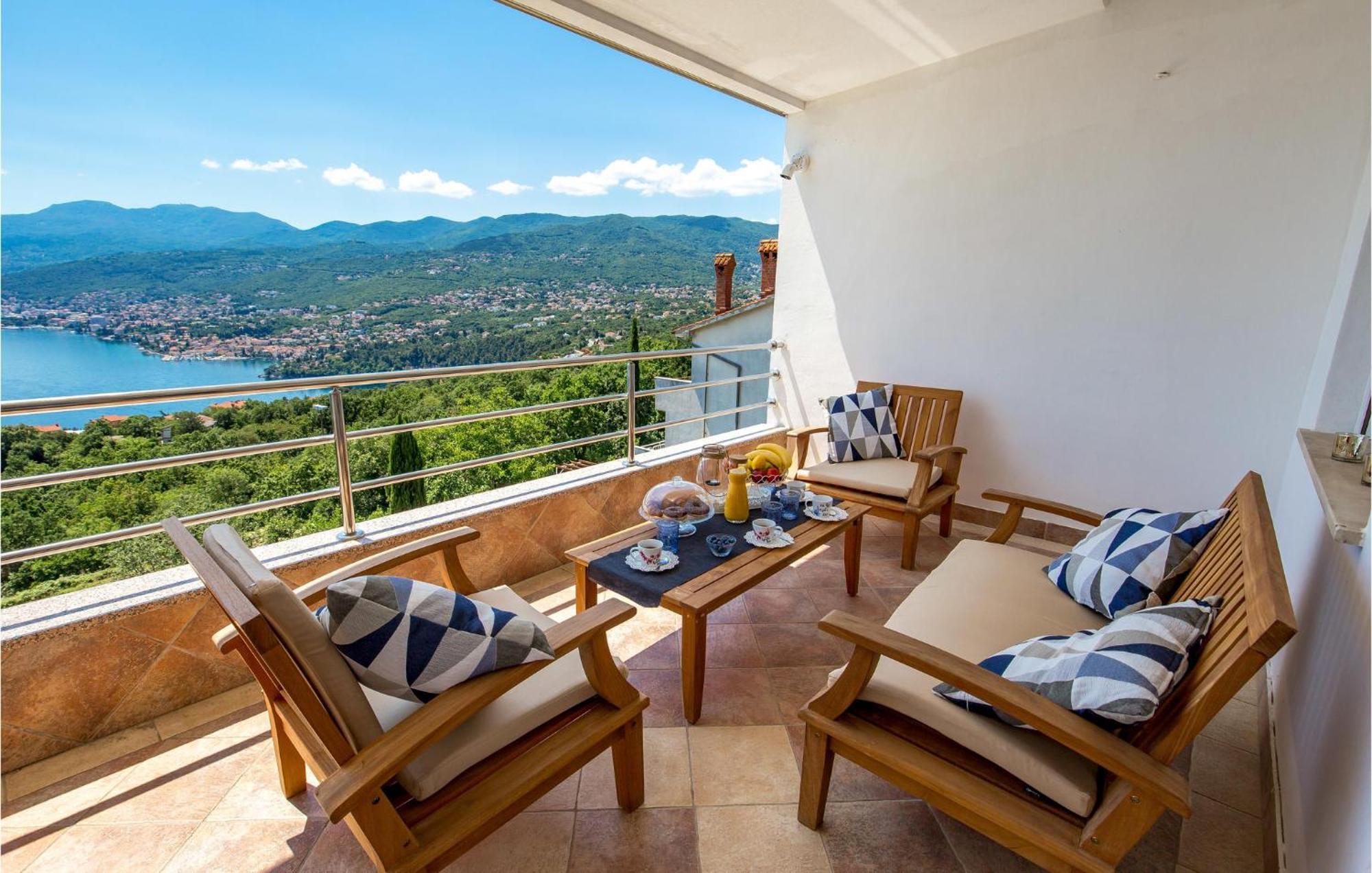 2 Bedroom Amazing Apartment In Rijeka Zewnętrze zdjęcie
